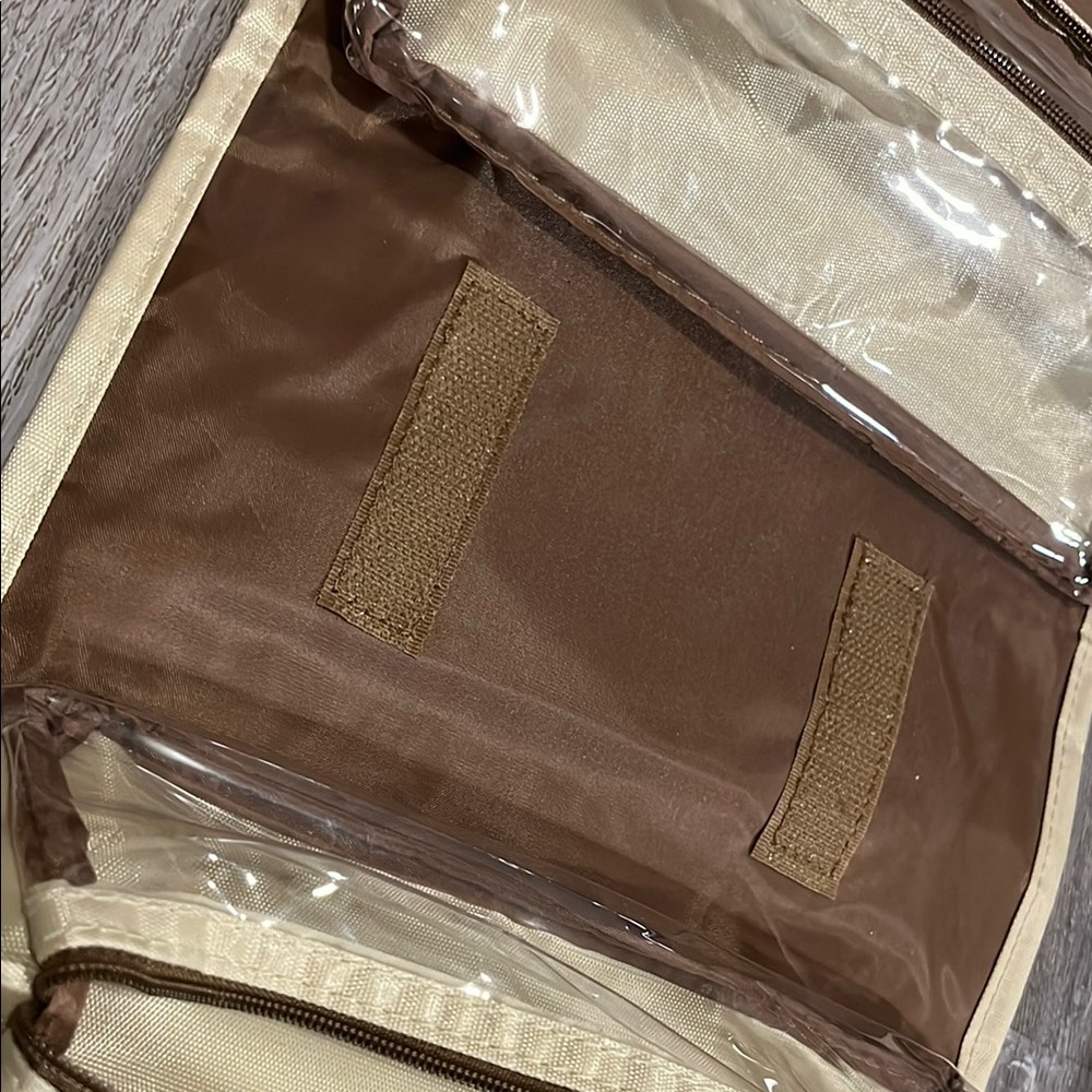 JM NEW YORK- Cream Roll Up Makeup/Mini Travel Bag - Picture 5 of 12